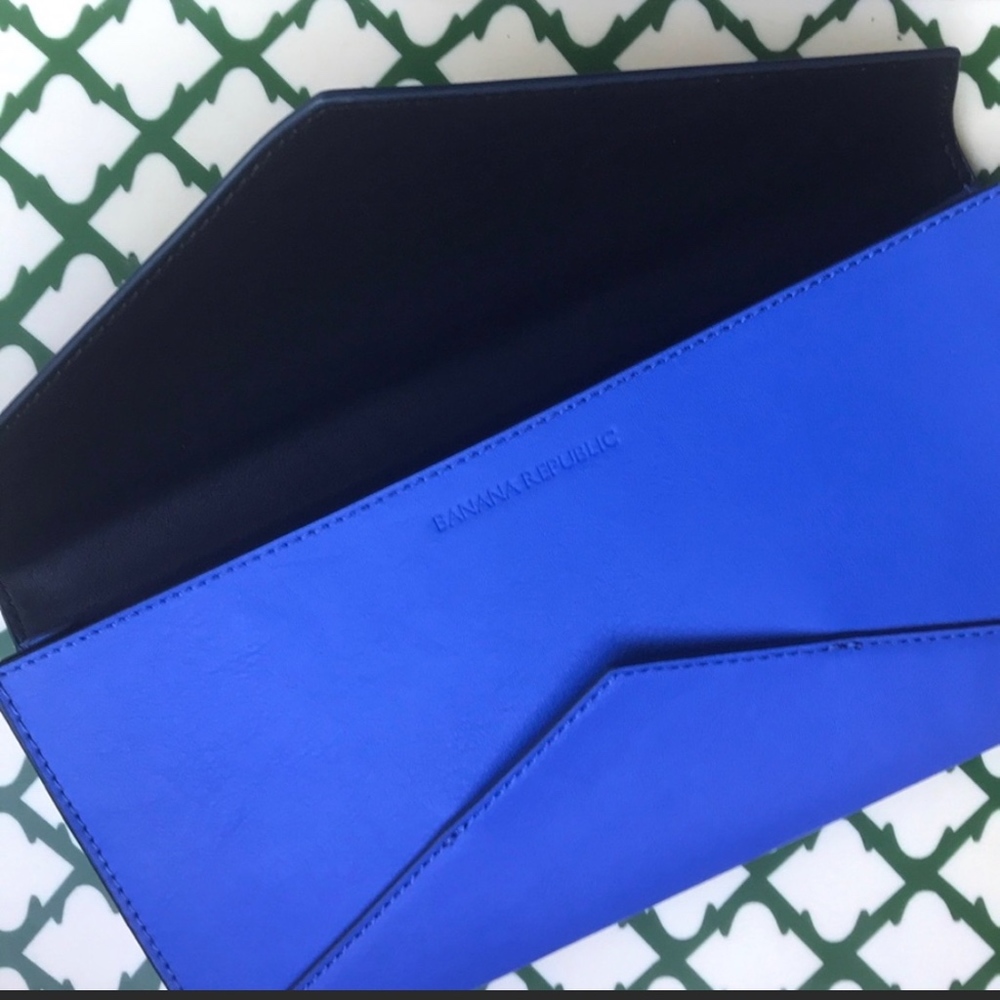 Banana Republic Expandable Envelope Pouch - Picture 4 of 8